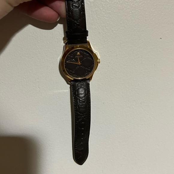 Men’s/woman’s Gucci watch